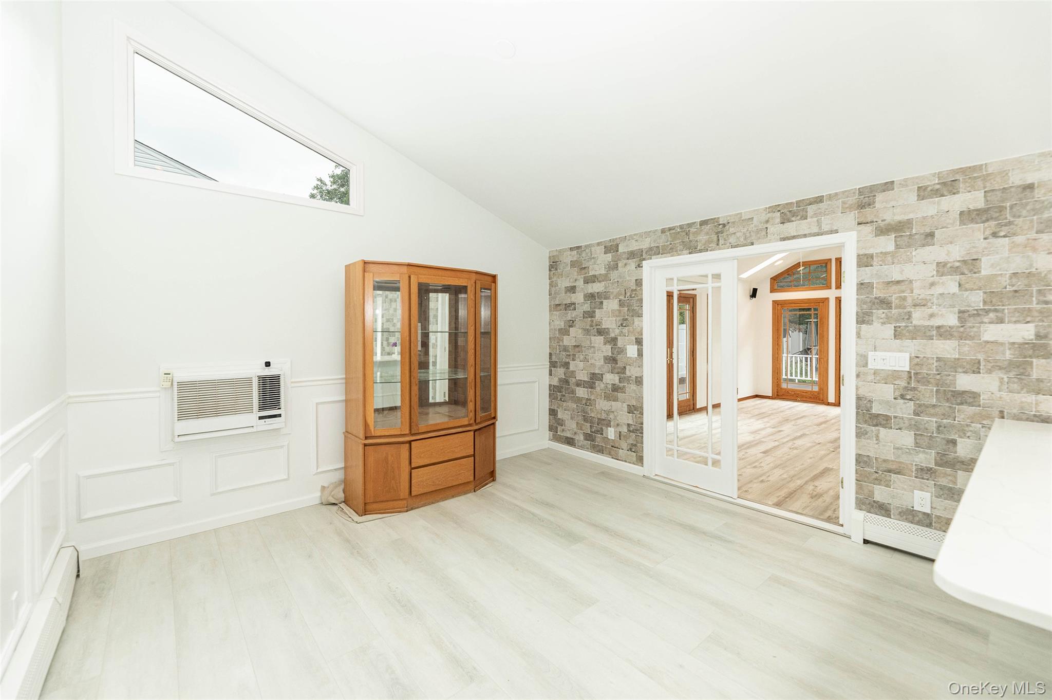 24 Gainsborough Road – For Sale photo 7