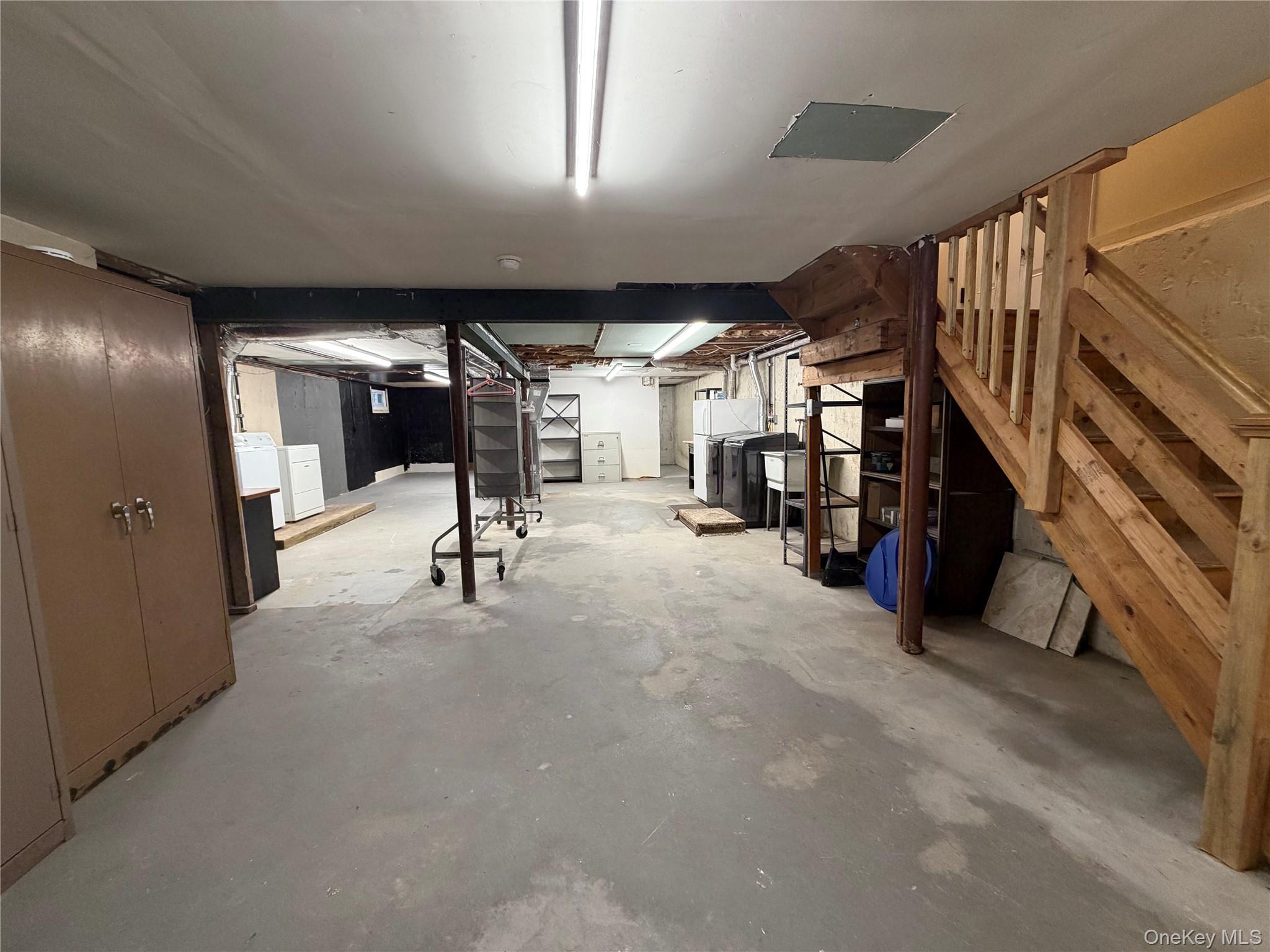 40 Edgewood Road, Unit Second Flo photo 11