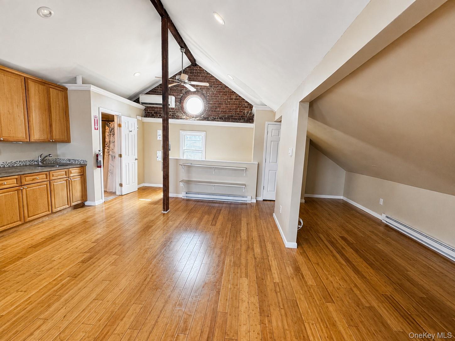 9 S Clinton Street, Unit 3 photo 7
