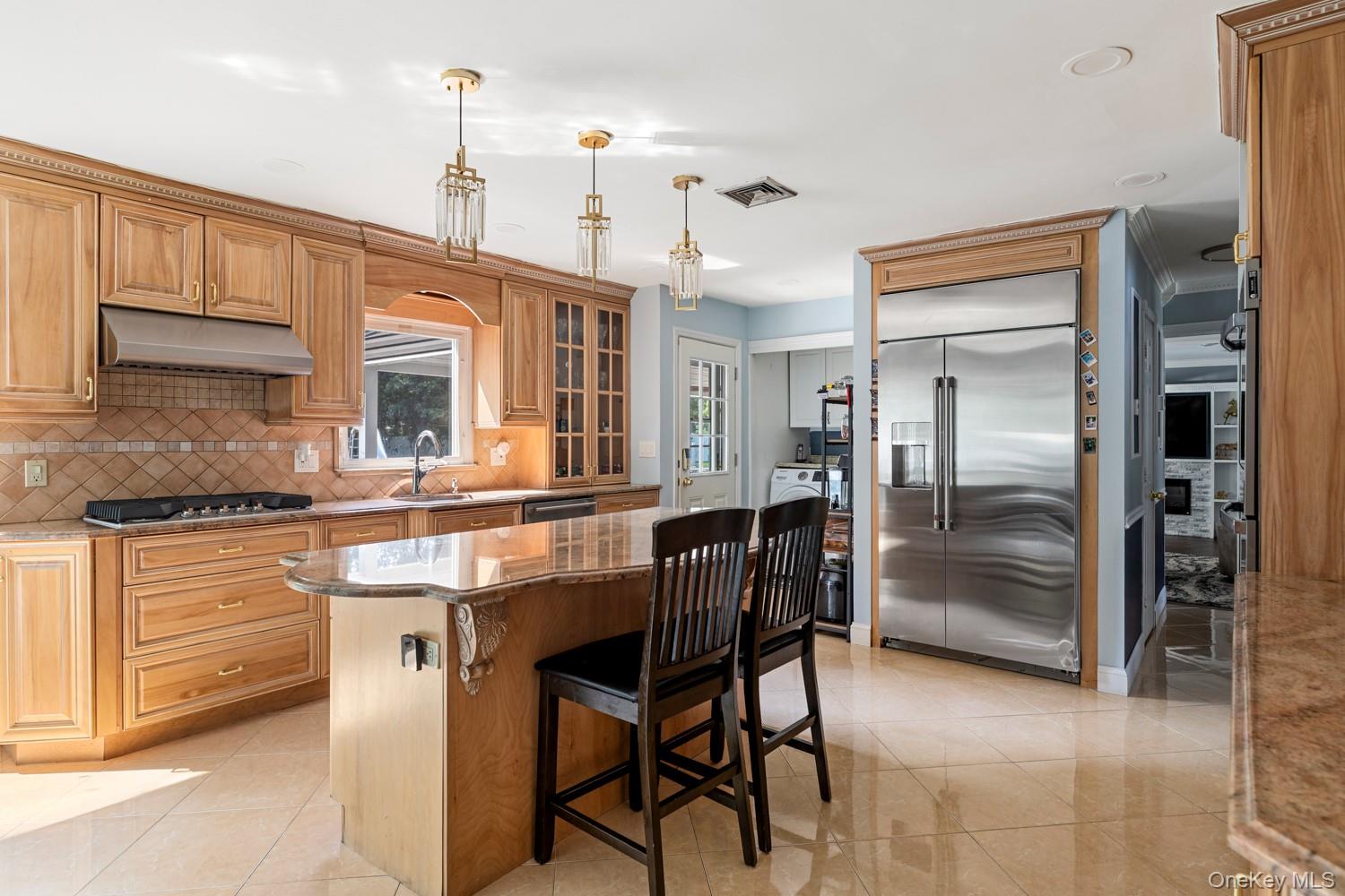 1 Whispering Court – For Sale photo 9