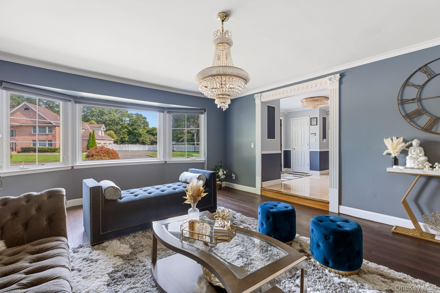 1 Whispering Court – For Sale photo 5