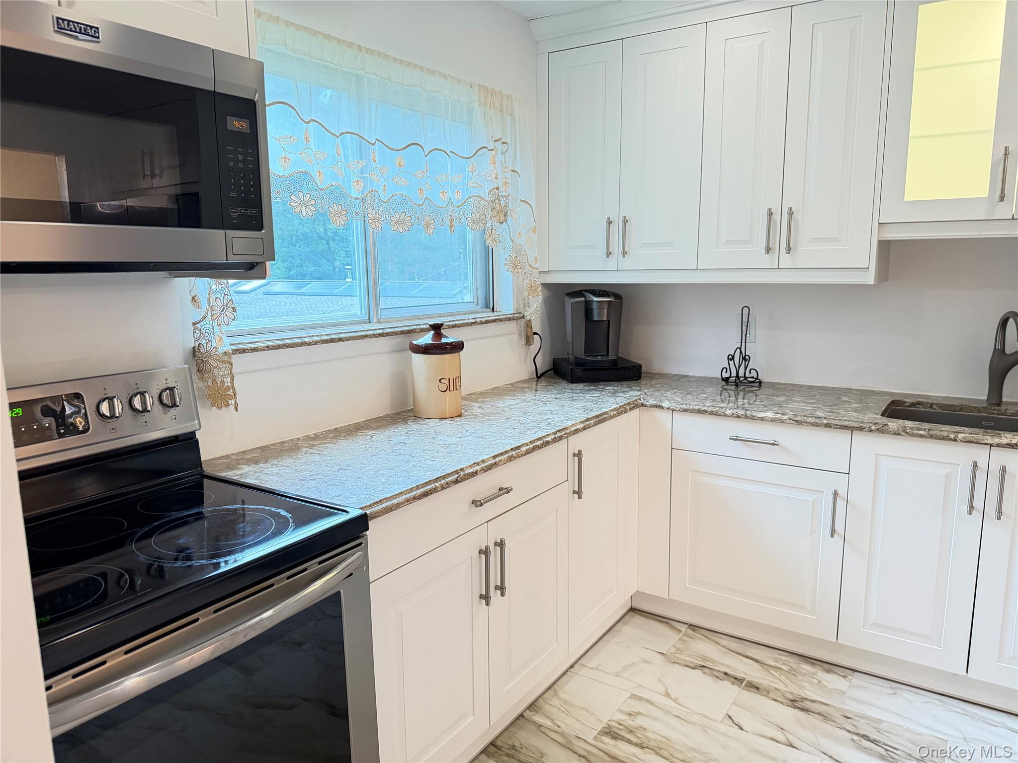 49 Midvale Avenue – For Sale photo 3