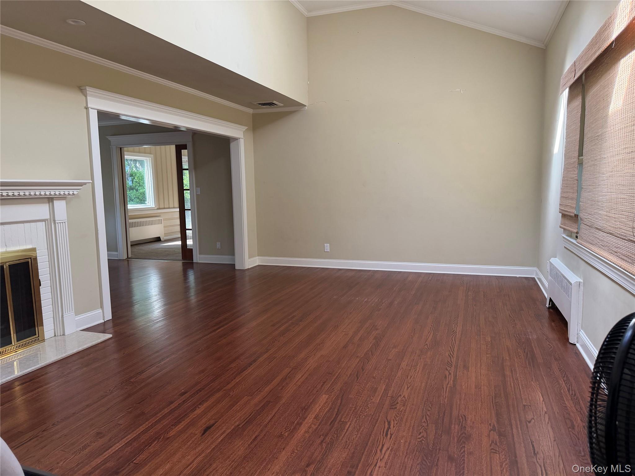 60 Oaktree Lane – For Rent photo 2