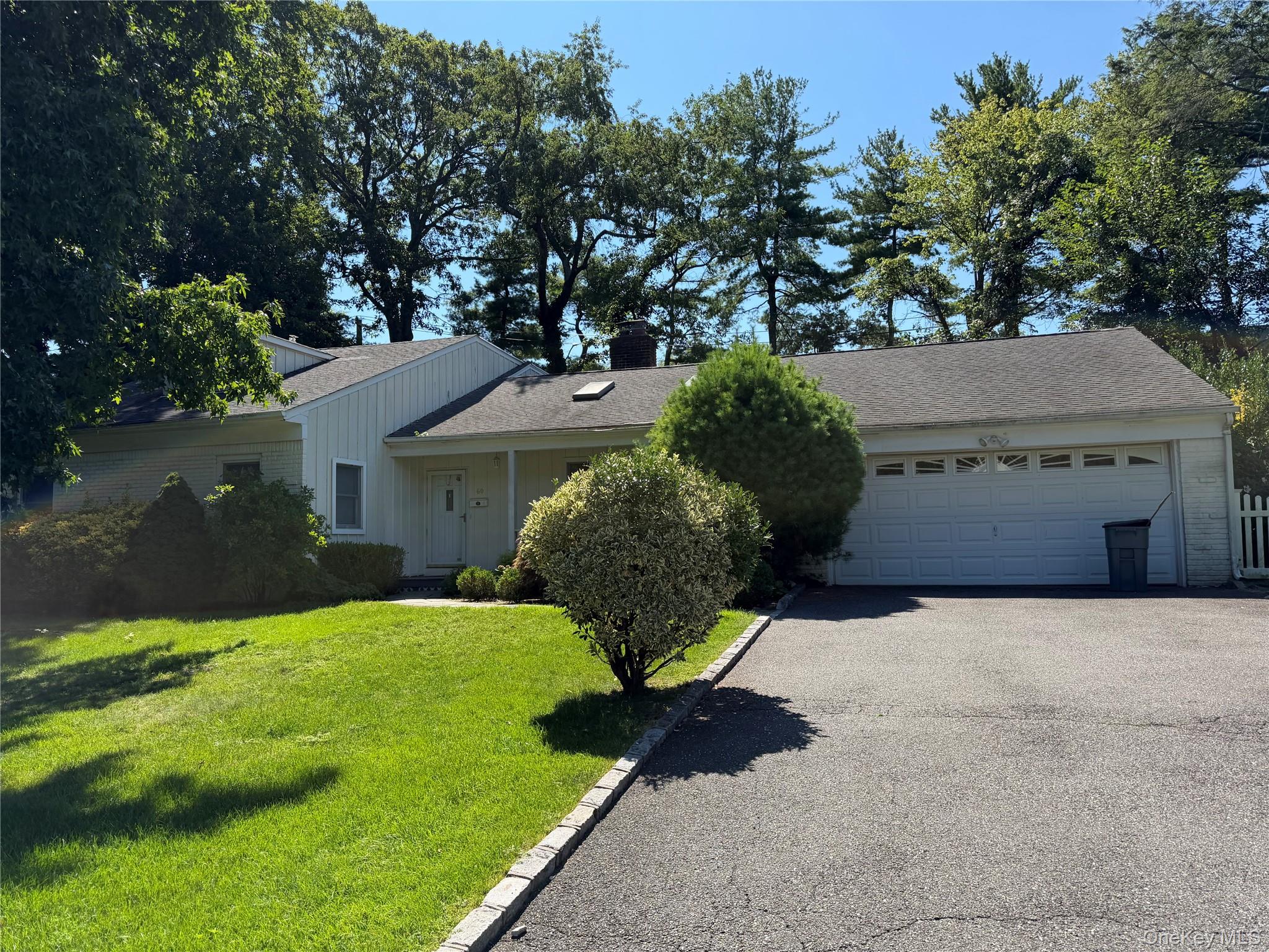 60 Oaktree Lane – For Rent photo 12