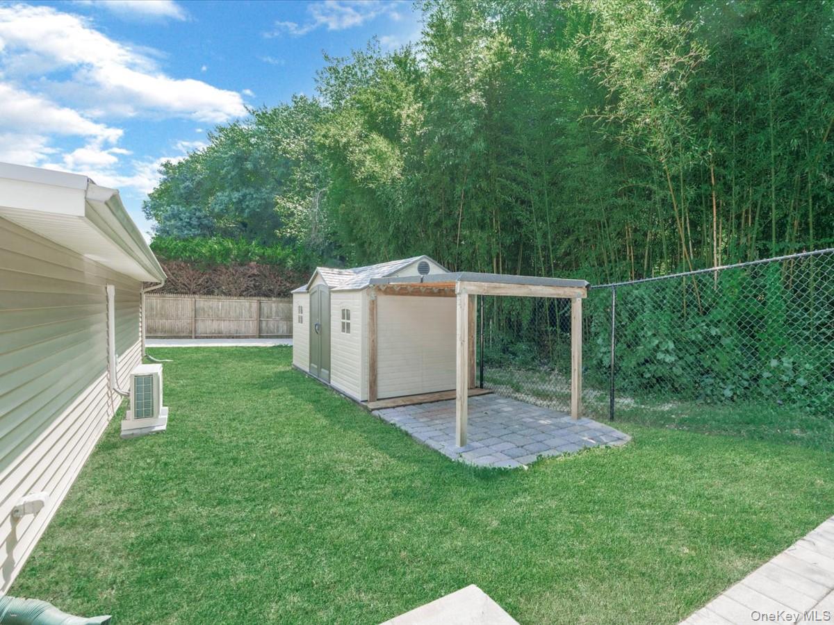 250 Lakeshore Boulevard – For Sale photo 26
