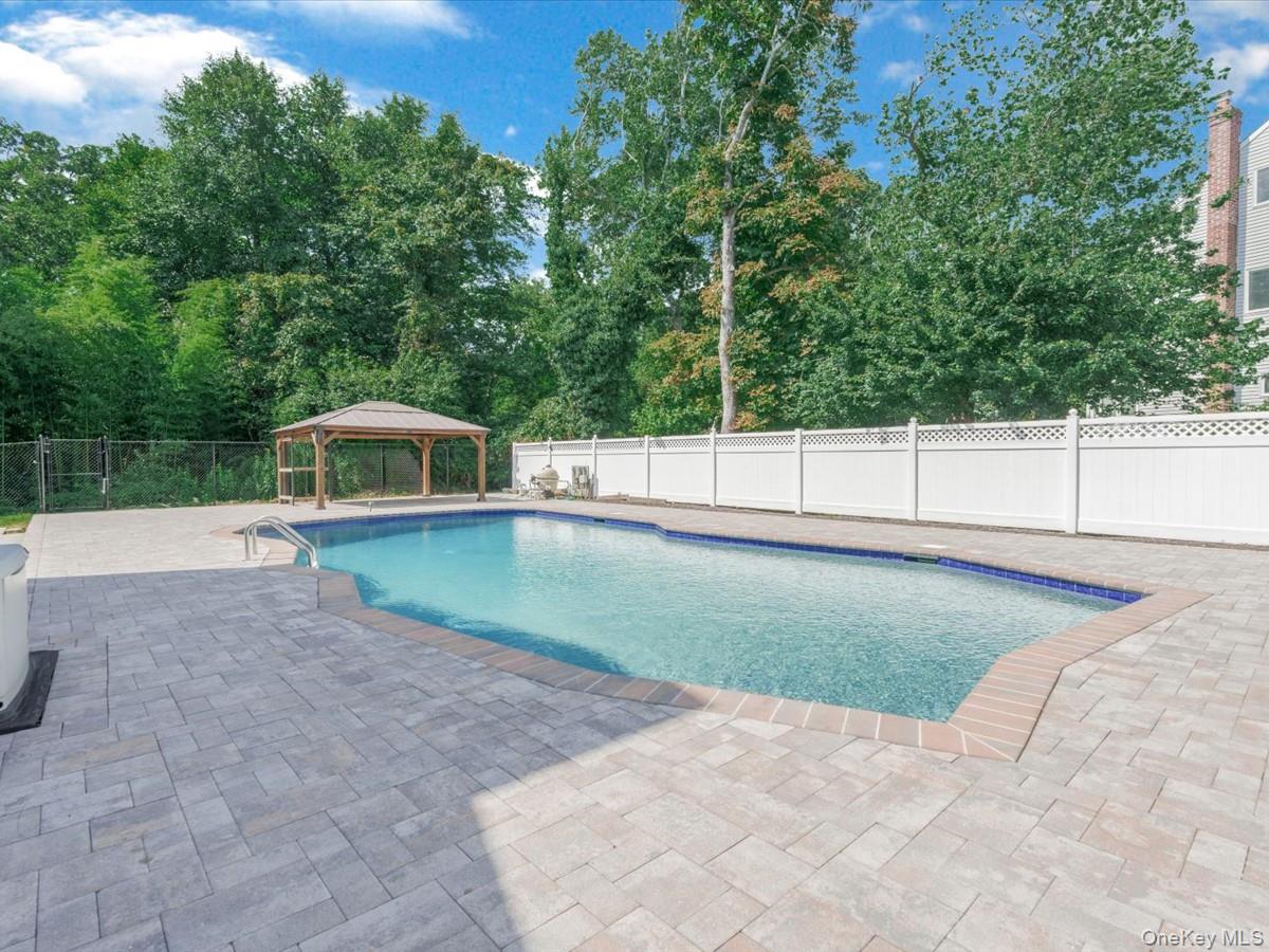 250 Lakeshore Boulevard – For Sale photo 23