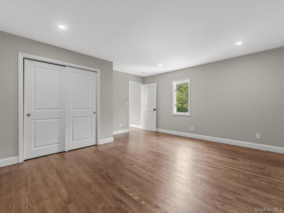250 Lakeshore Boulevard – For Sale photo 16