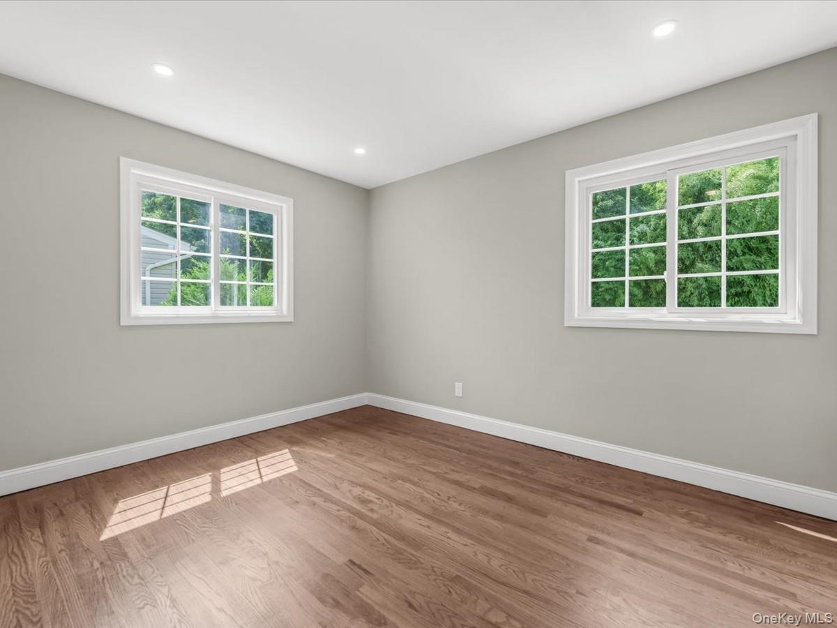 250 Lakeshore Boulevard – For Sale photo 10