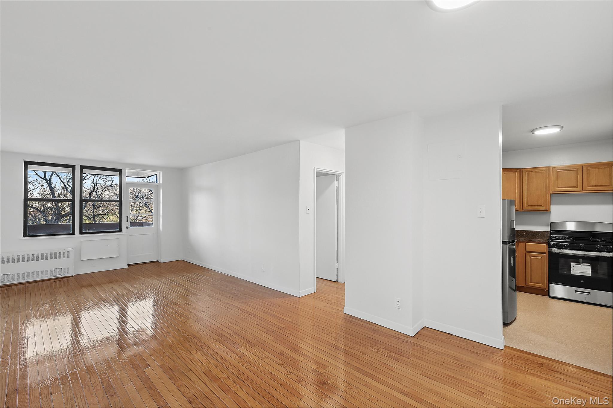 201 Ravine Avenue, Unit 4H