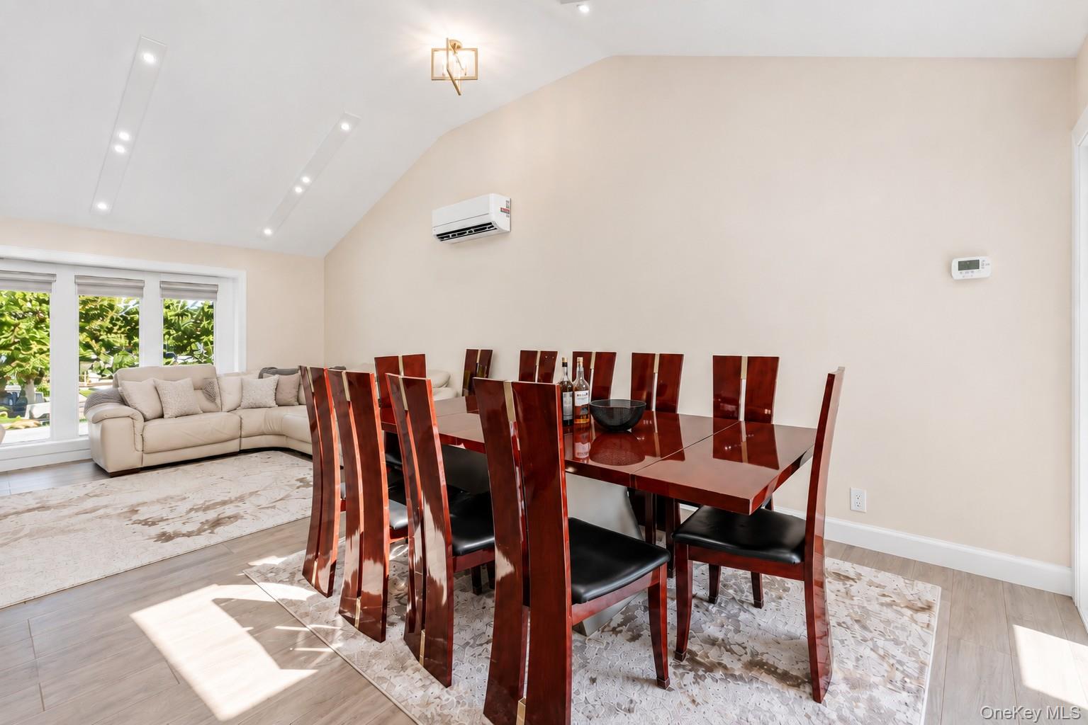 871 Kilmer Lane – For Sale photo 4