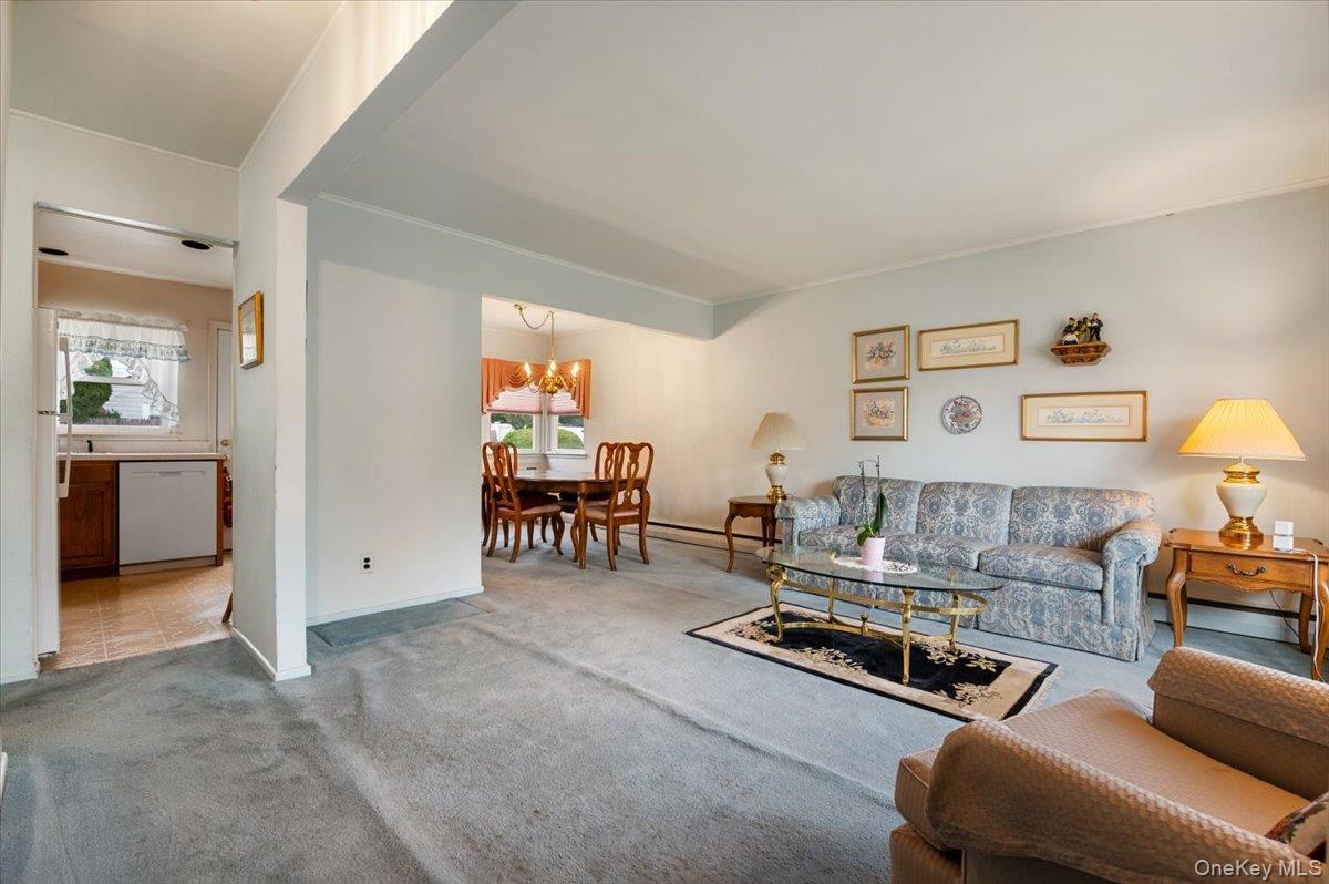 11 Hastings Lane – For Sale photo 3