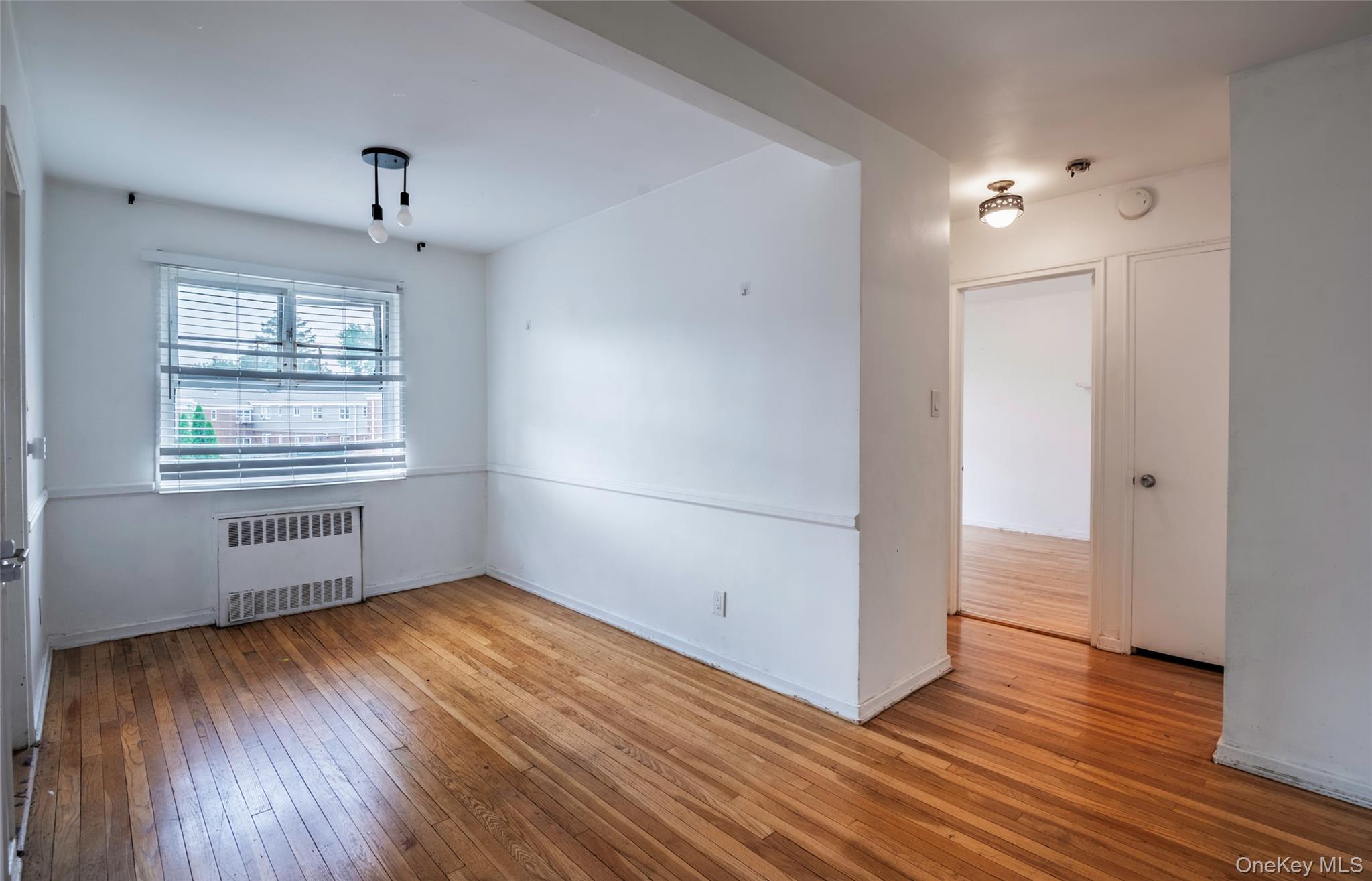 225-24 Manor Road, Unit 814 photo 2