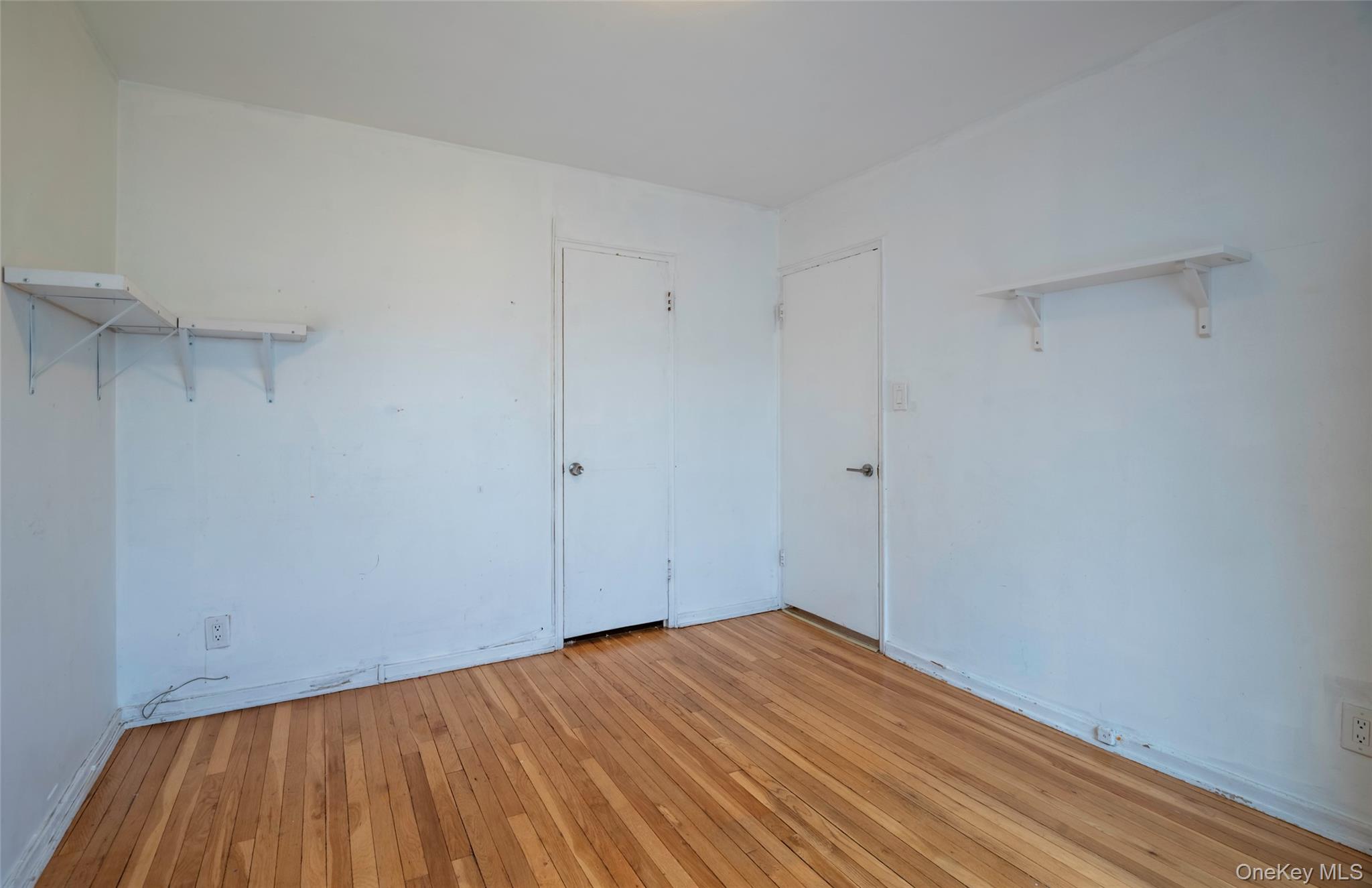 225-24 Manor Road, Unit 814 photo 13