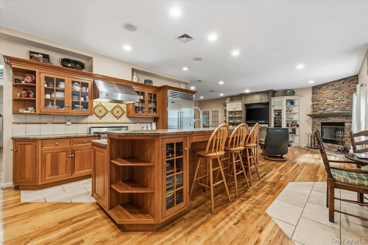 1040 Washington Avenue – For Sale photo 15