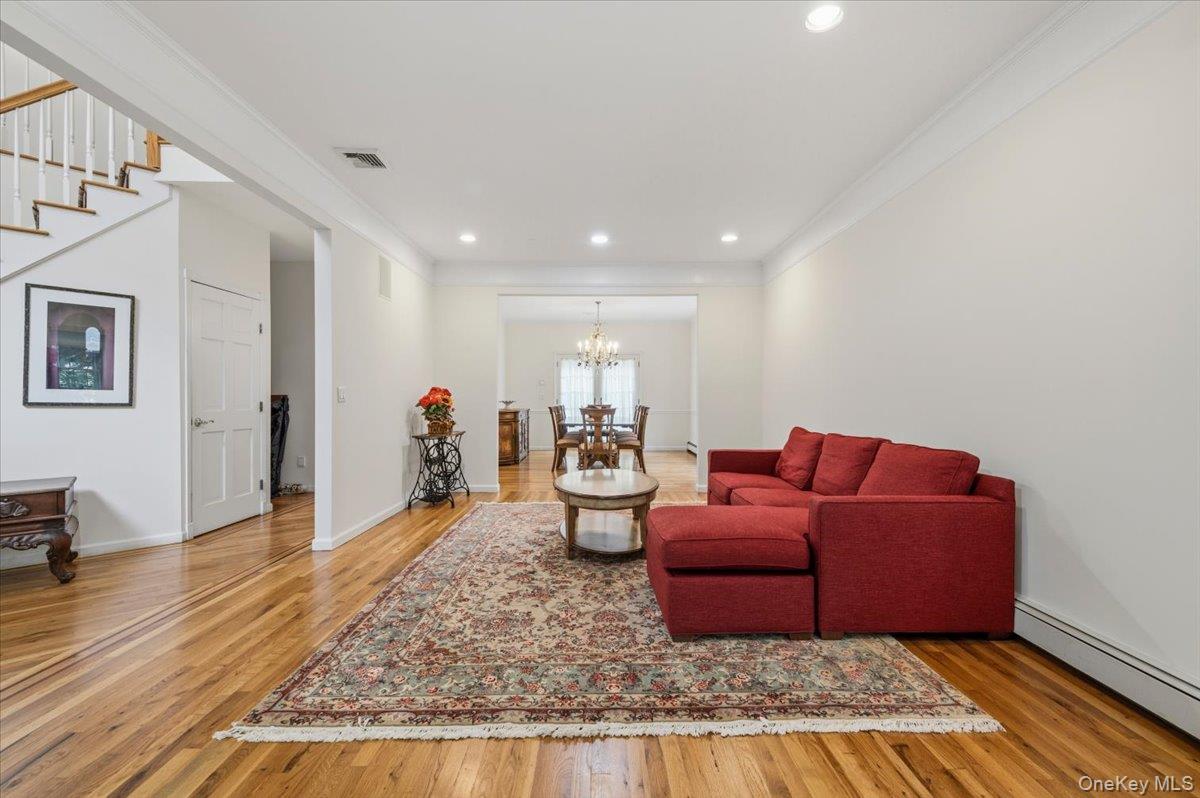 1040 Washington Avenue – For Sale photo 8