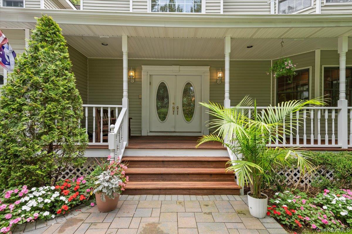 1040 Washington Avenue – For Sale photo 2