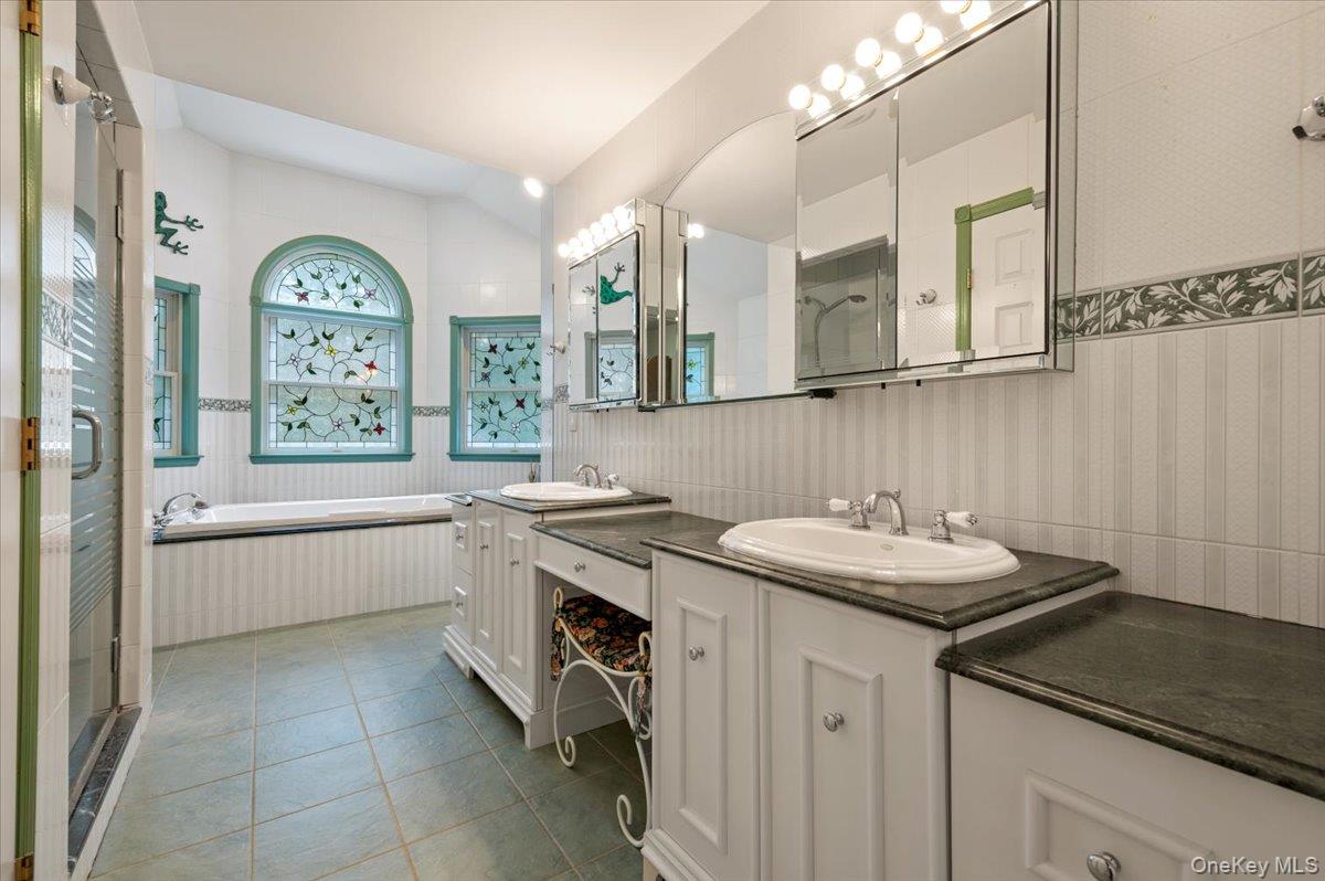 1040 Washington Avenue – For Sale photo 36