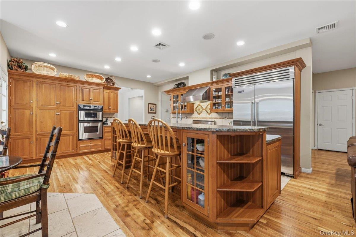 1040 Washington Avenue – For Sale photo 16
