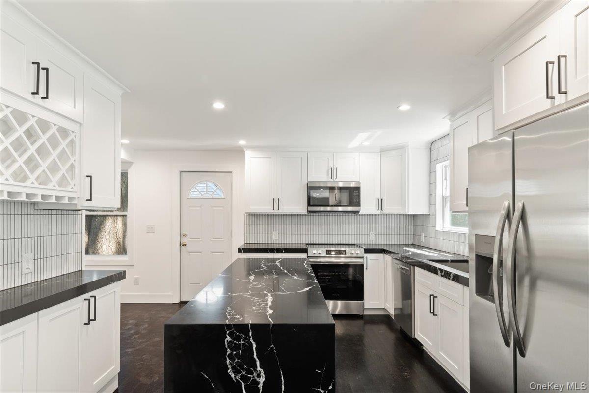 8 Elm Drive – For Sale photo 2
