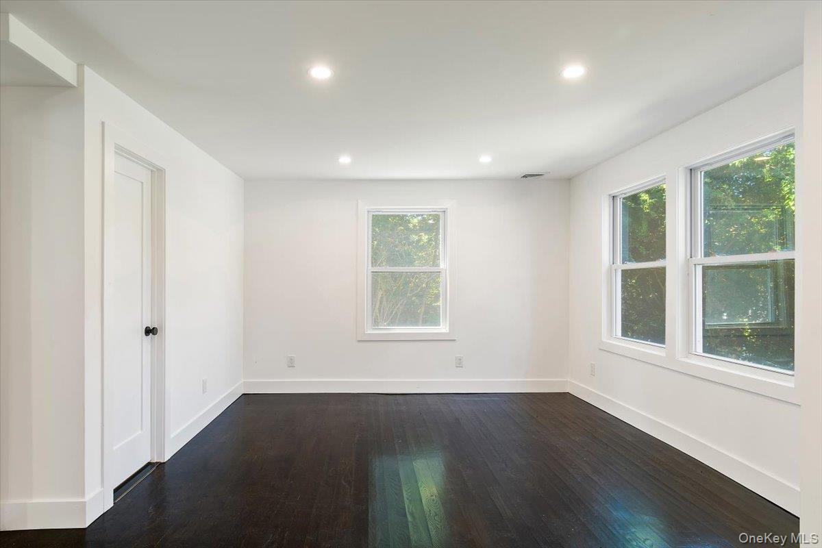 8 Elm Drive – For Sale photo 7