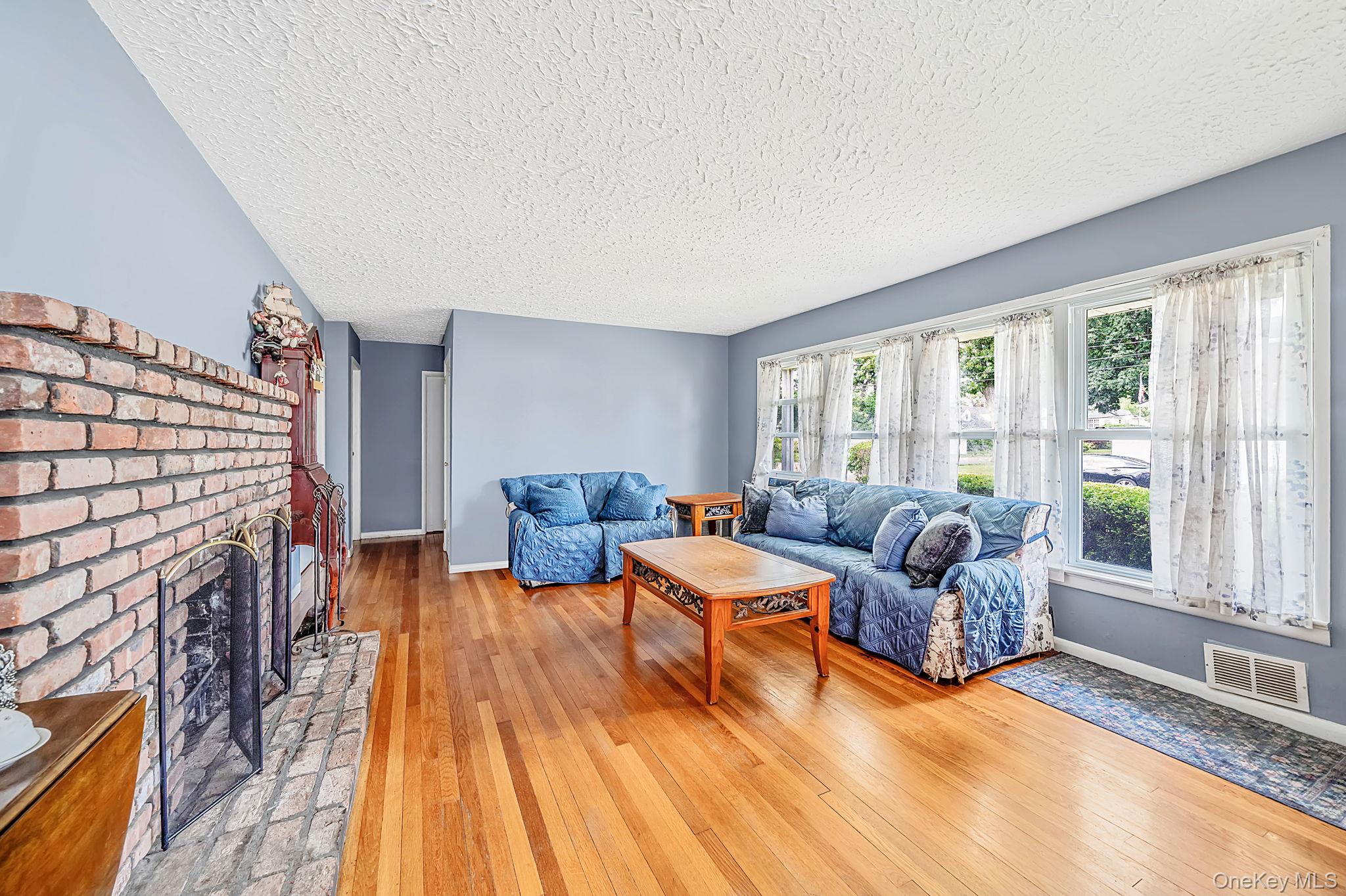 92 Parkhill Avenue – For Sale photo 5