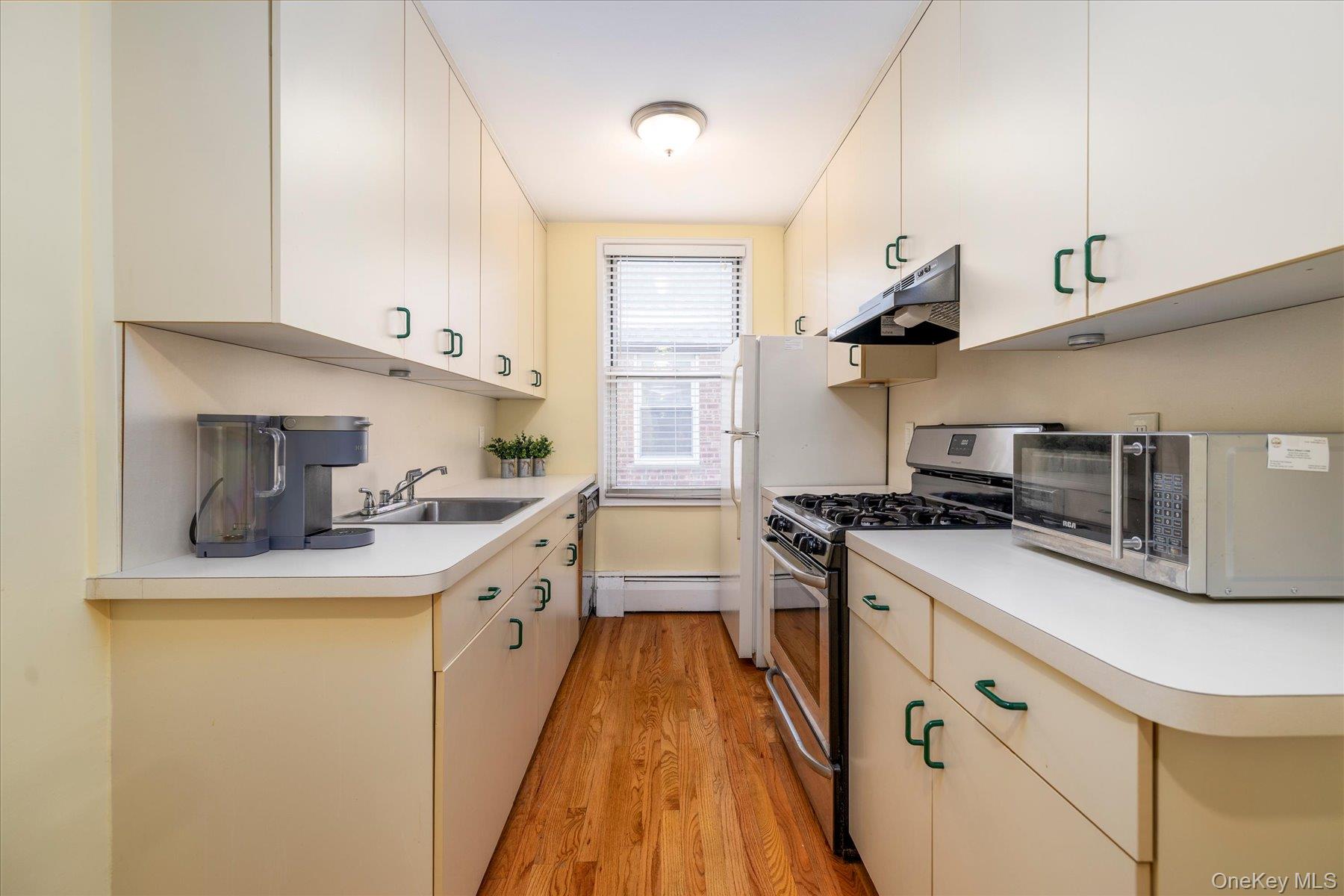 120 Morris Avenue, Unit C9 photo 11