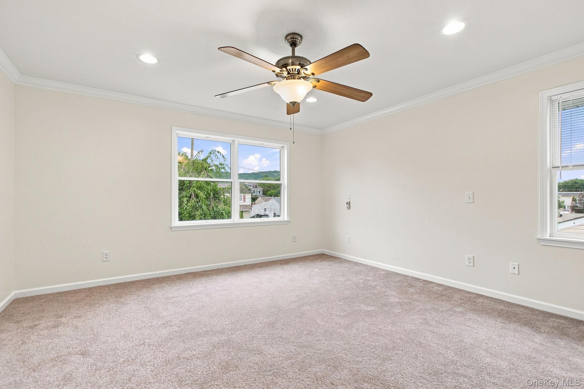 10 Kwiecinski Street – For Sale photo 15