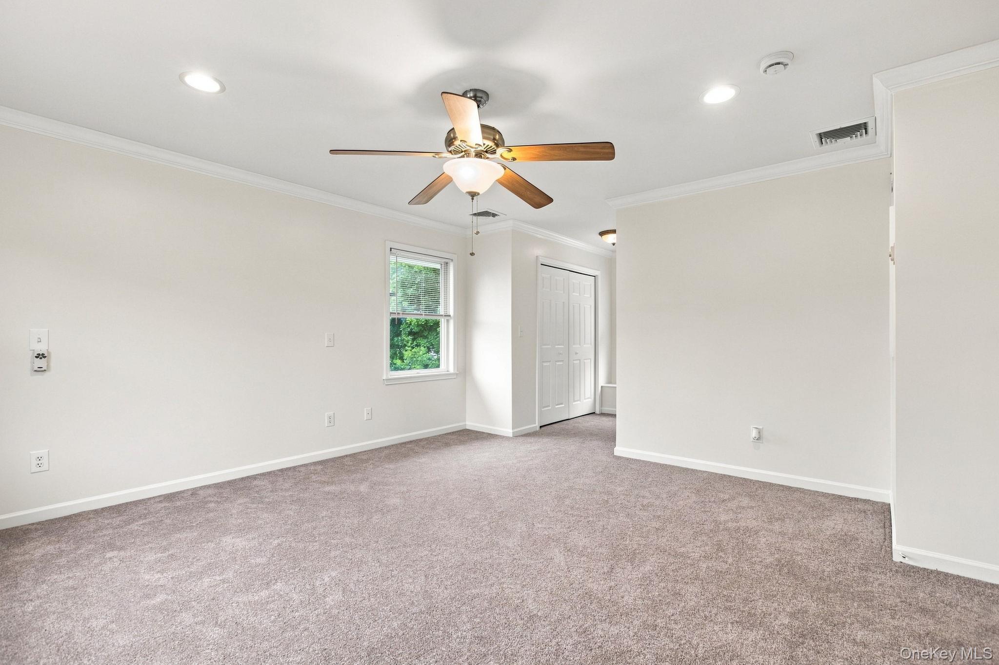 10 Kwiecinski Street – For Sale photo 16