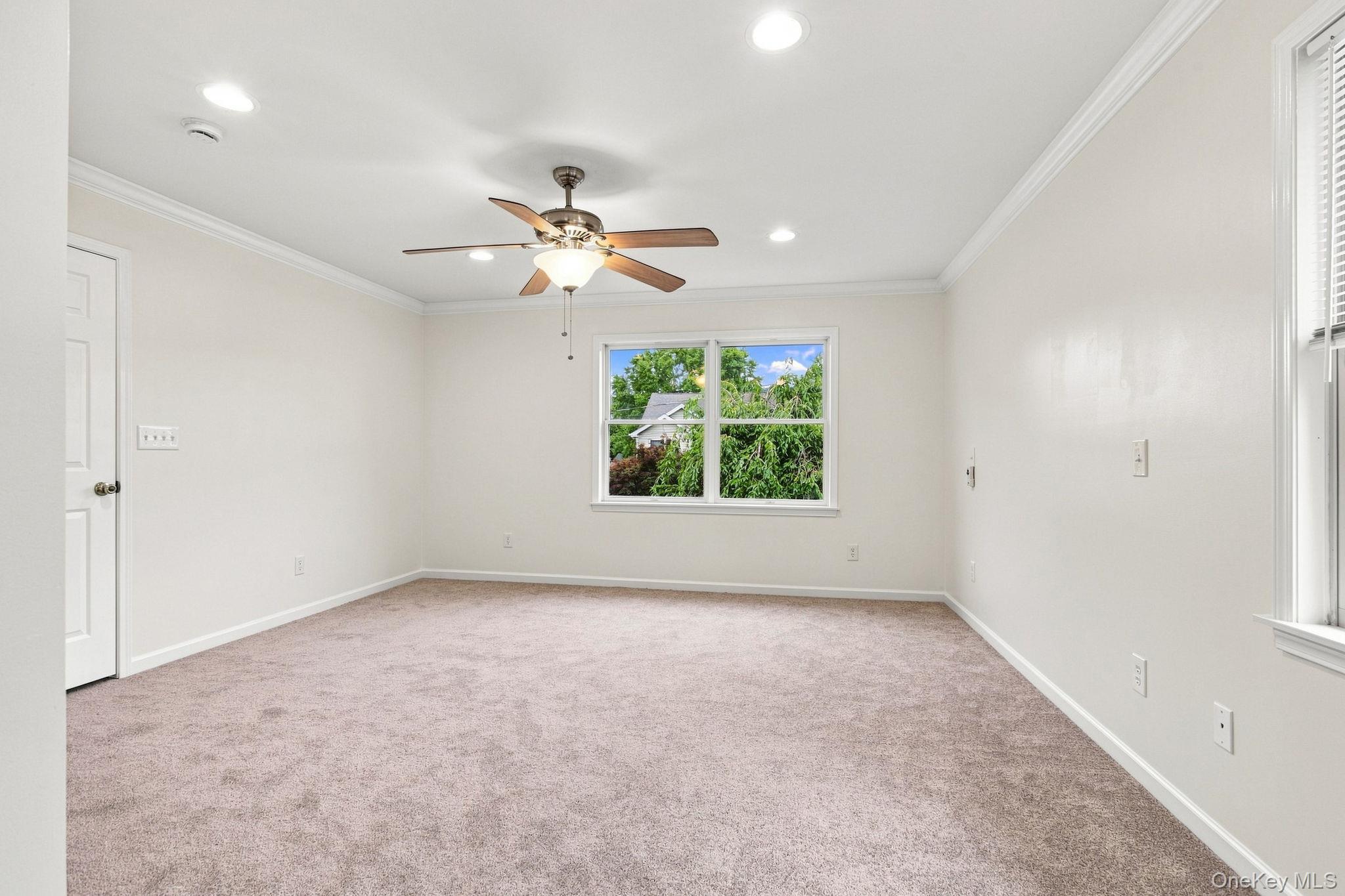 10 Kwiecinski Street – For Sale photo 18