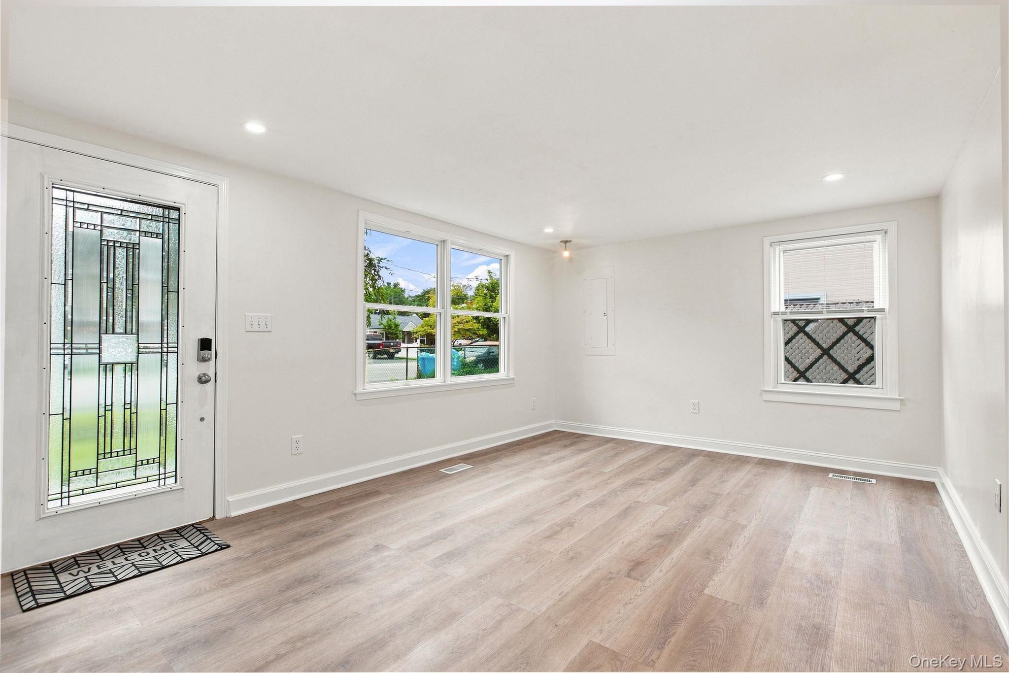 10 Kwiecinski Street – For Sale photo 9