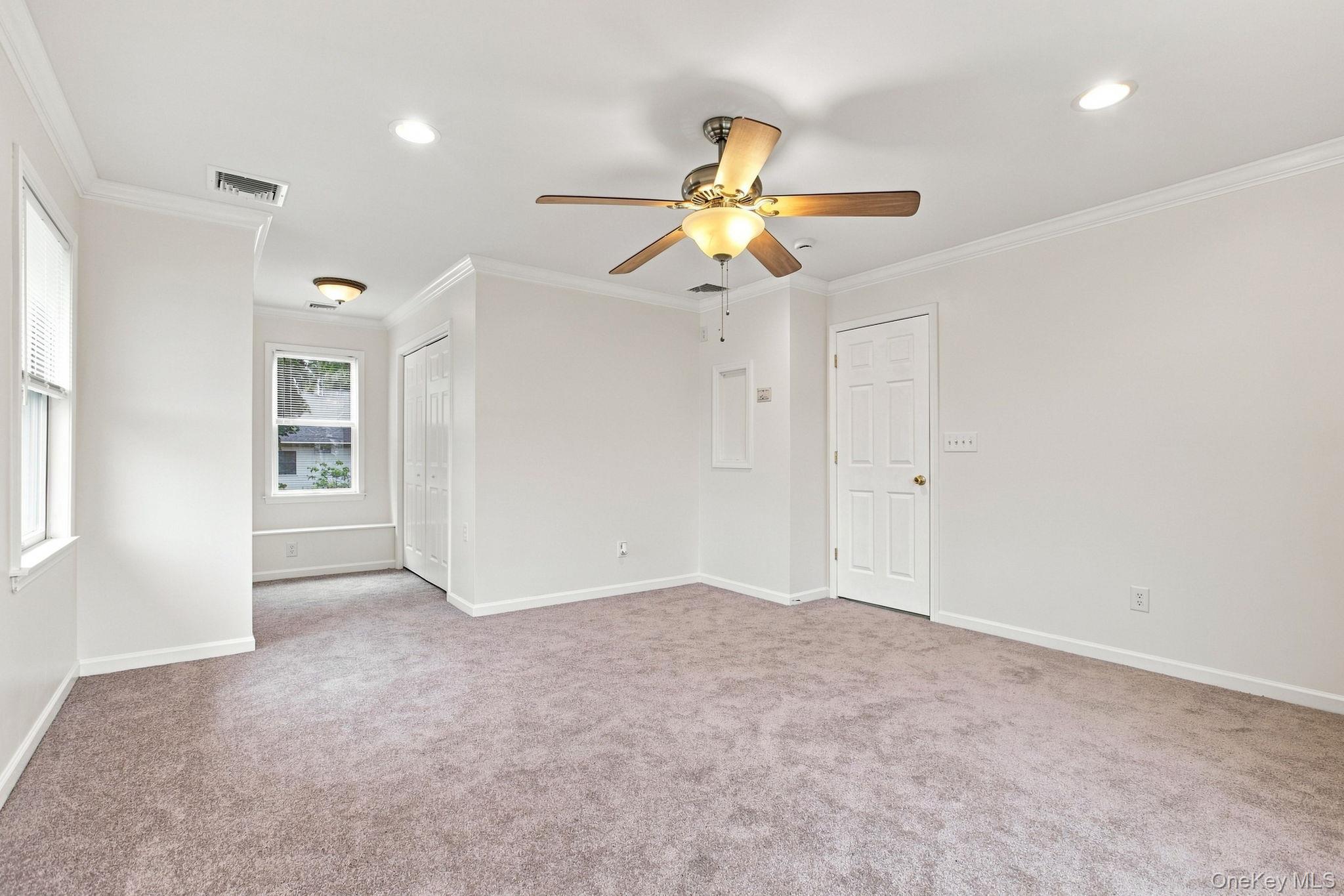 10 Kwiecinski Street – For Sale photo 17