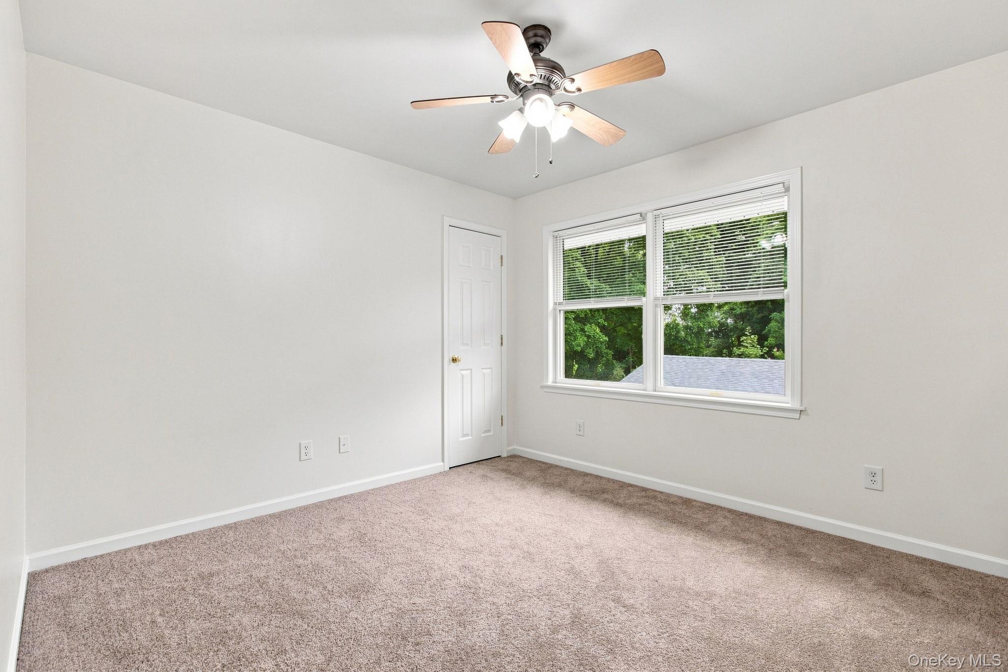 10 Kwiecinski Street – For Sale photo 20