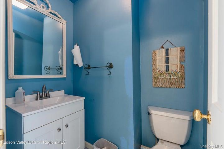 97 Leslie Road – For Sale photo 33