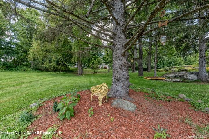 97 Leslie Road – For Sale photo 50