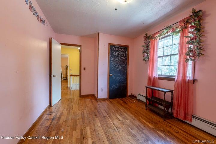 97 Leslie Road – For Sale photo 36