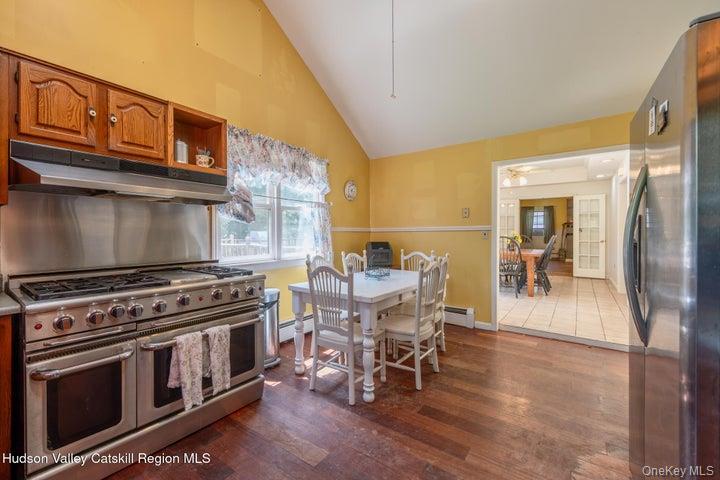 97 Leslie Road – For Sale photo 17