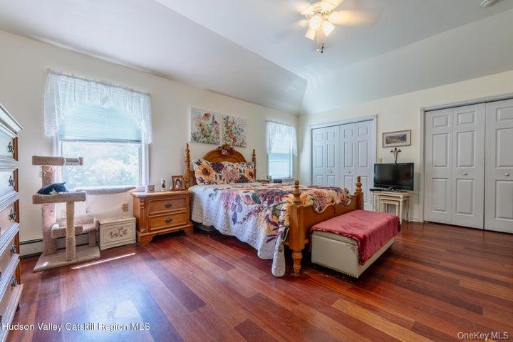 97 Leslie Road – For Sale photo 32