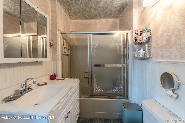 97 Leslie Road – For Sale photo 39