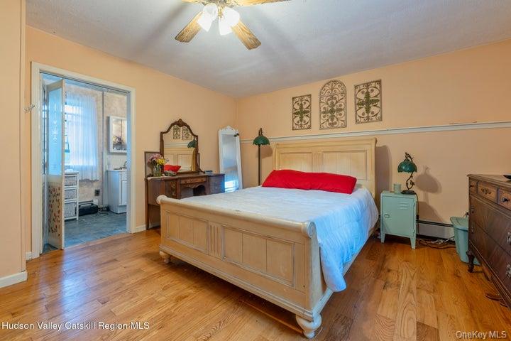 97 Leslie Road – For Sale photo 38
