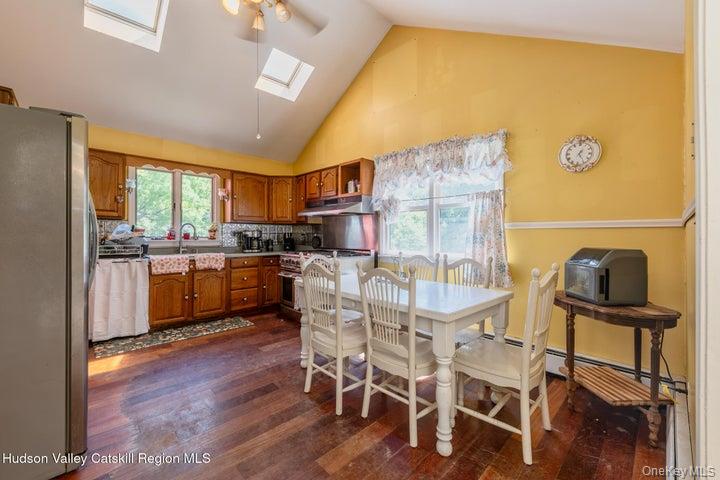 97 Leslie Road – For Sale photo 18