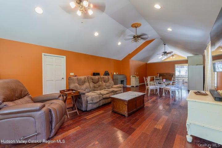 97 Leslie Road – For Sale photo 22