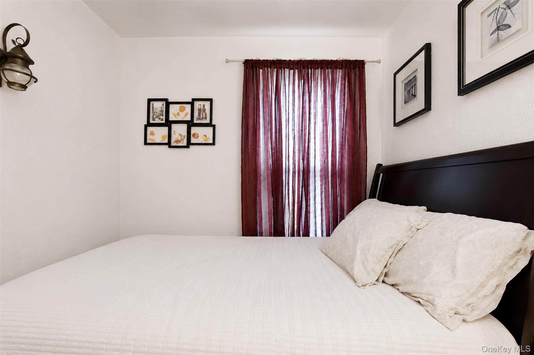 24 Round Lake Avenue – For Sale photo 12