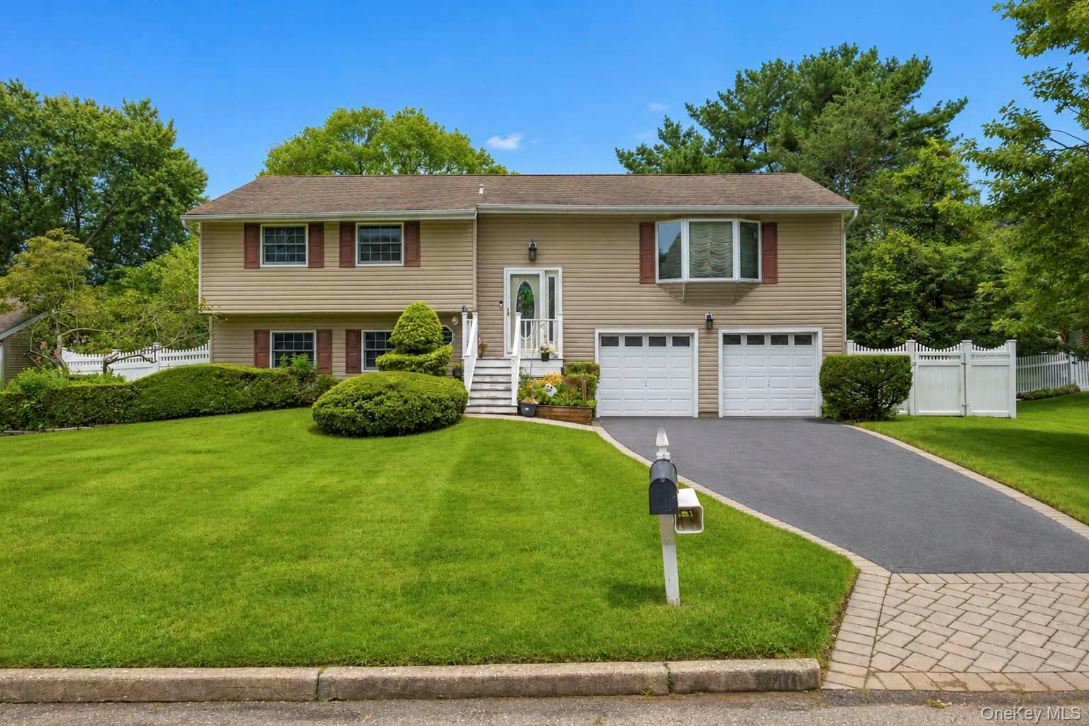 40 Nantucket Drive – For Sale