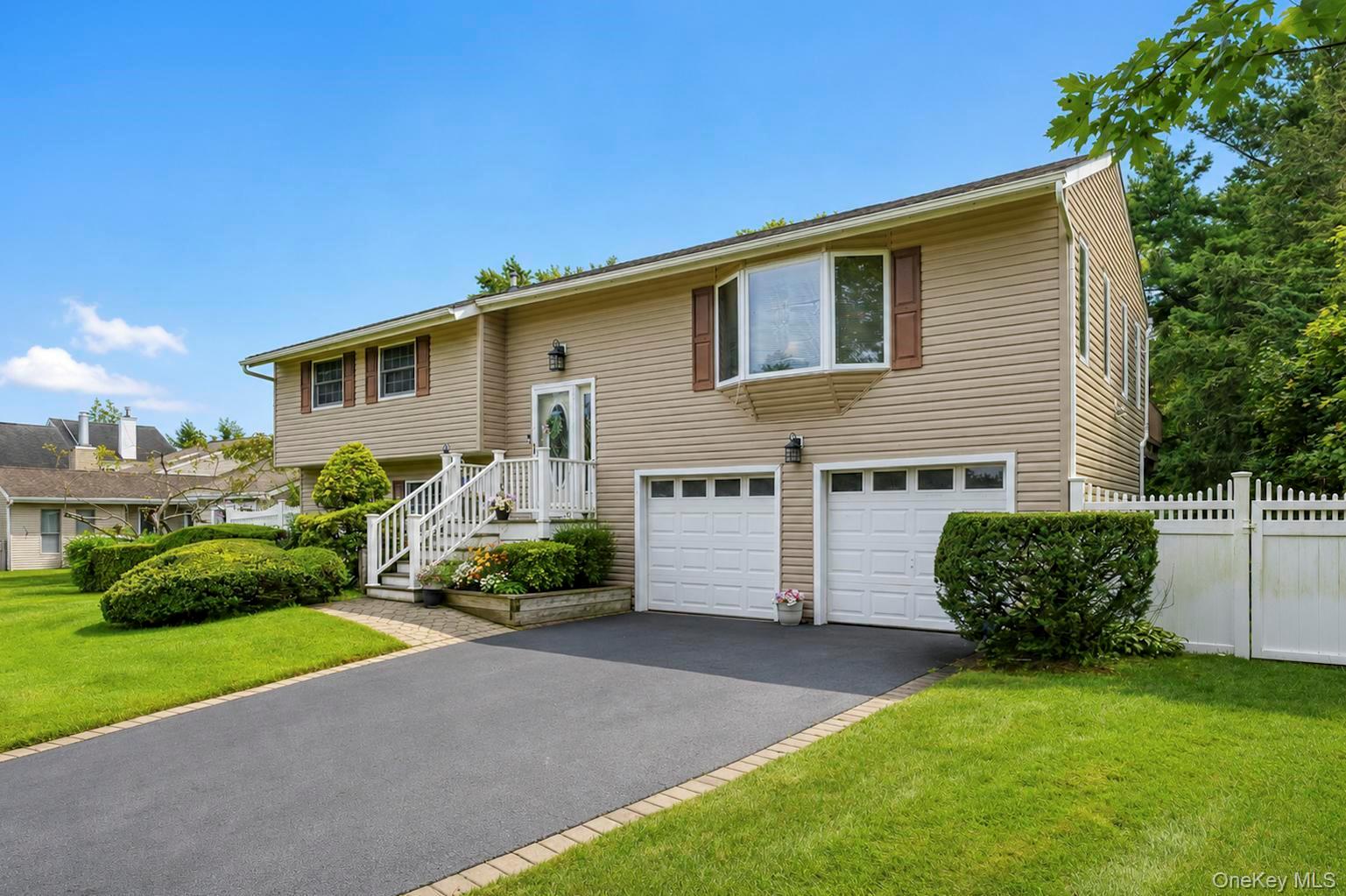 40 Nantucket Drive – For Sale photo 2