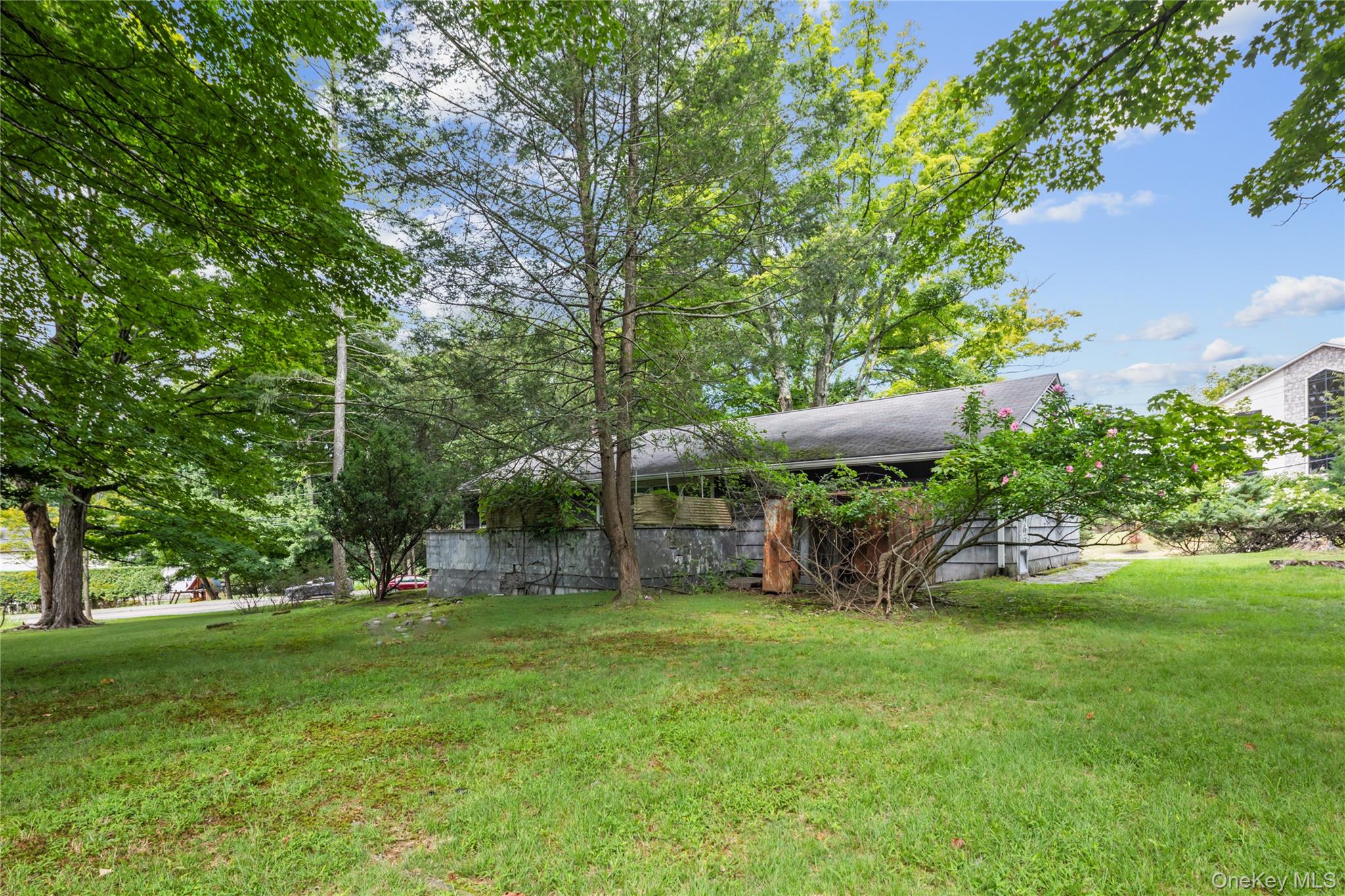 1 Langeries Drive – For Sale photo 12