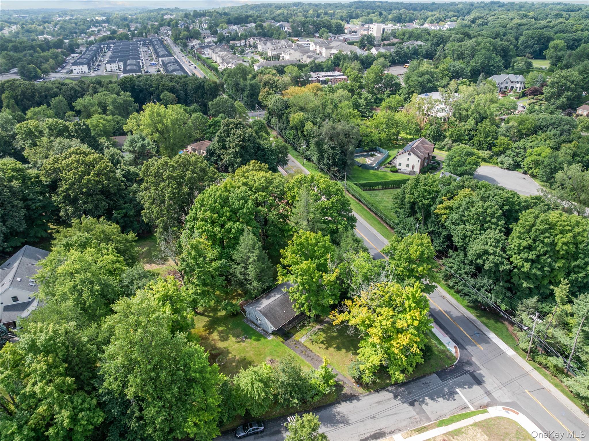 1 Langeries Drive – For Sale photo 8
