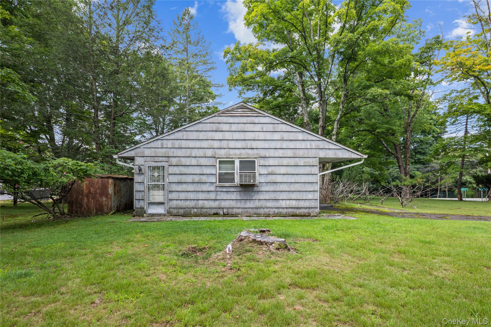 1 Langeries Drive – For Sale photo 13