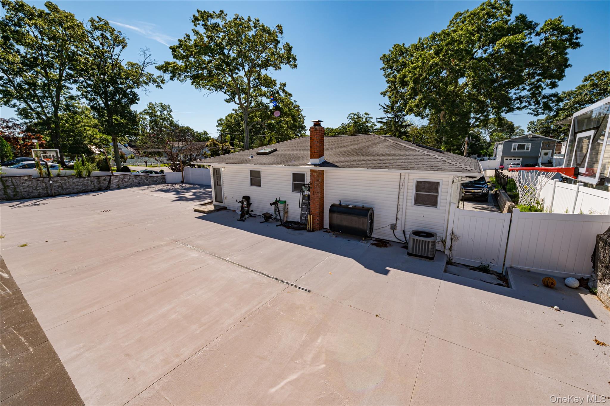 429 Ontario Street – For Sale photo 22