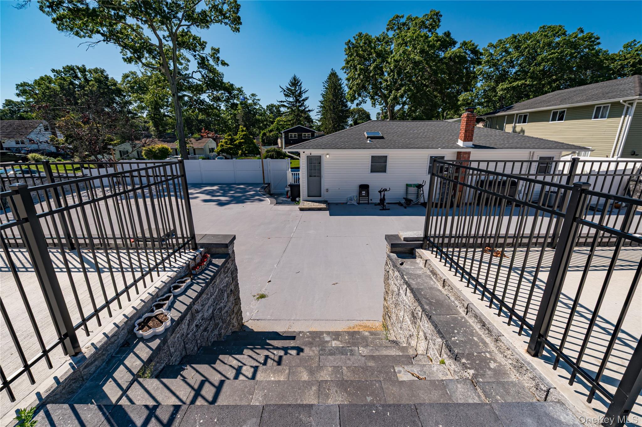 429 Ontario Street – For Sale photo 26
