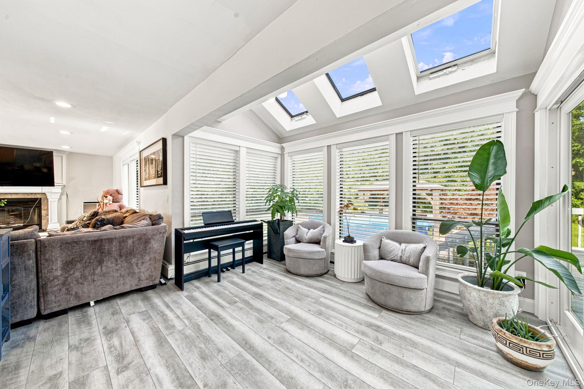 53 Miller Place Road – For Sale photo 12